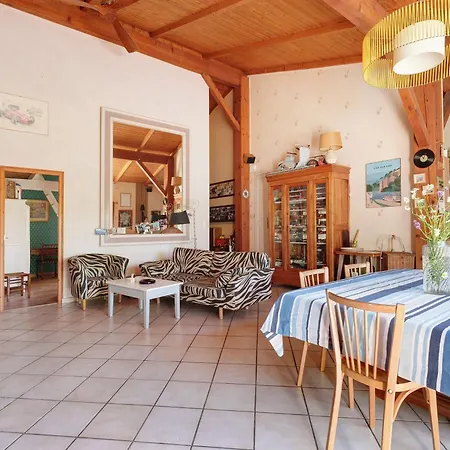 Holiday home Maison A Proximite De Nantes